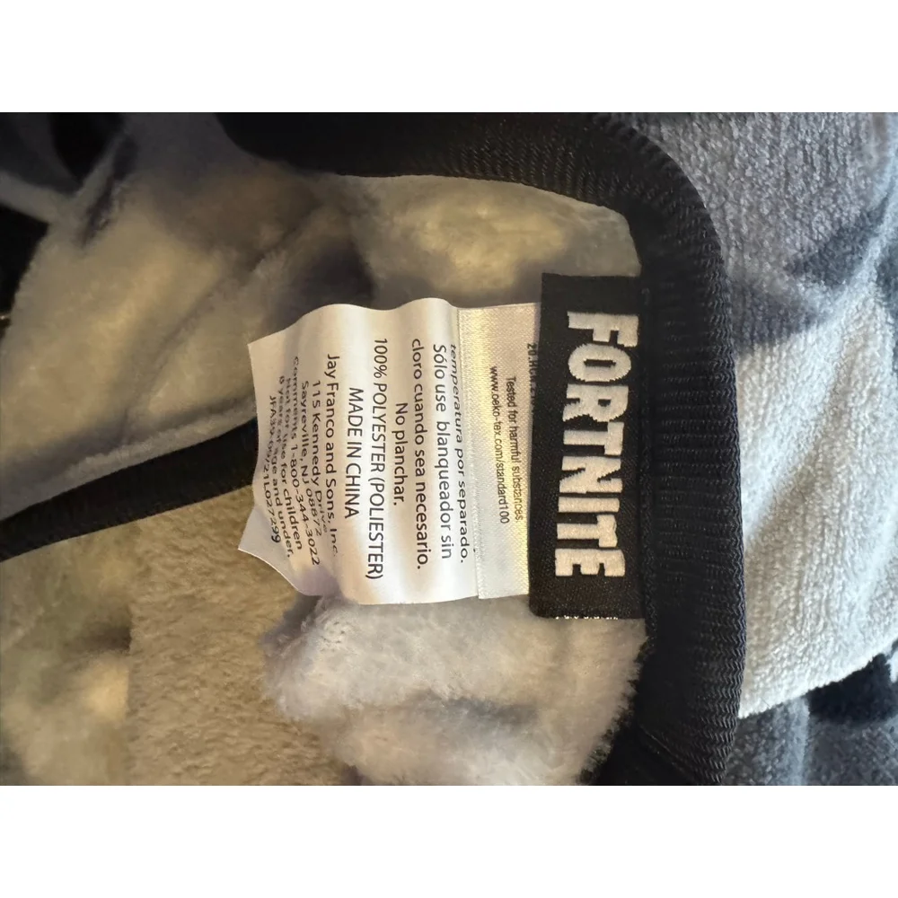 Fortnite Gray & White Tomatohead 45X60 Blanket